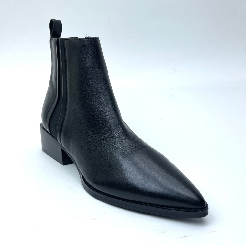 MARC FISHER  Vivica boots sz 7.5